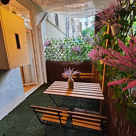 1 Apartment